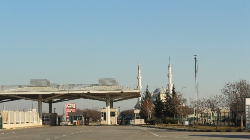 Прокуратурата обвини митничарка, превела ливанка незаконно през границата