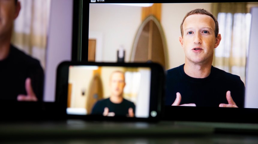 Редица пречки и предизвикателства стоят пред Facebook по пътя към метавселената