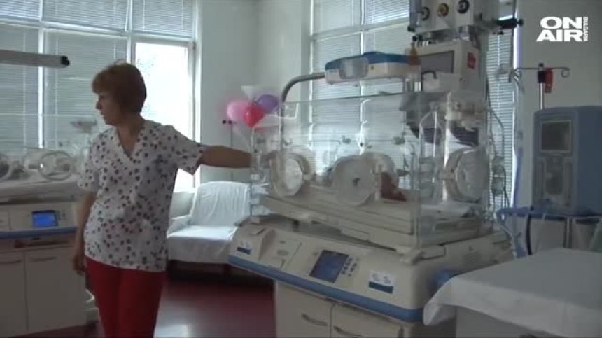 Жена с Ковид-19 роди бебе с пневмония, вече е стабилизирано
