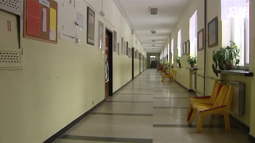 Ще се стигне ли до отлагане на зрелостни изпити и балове?