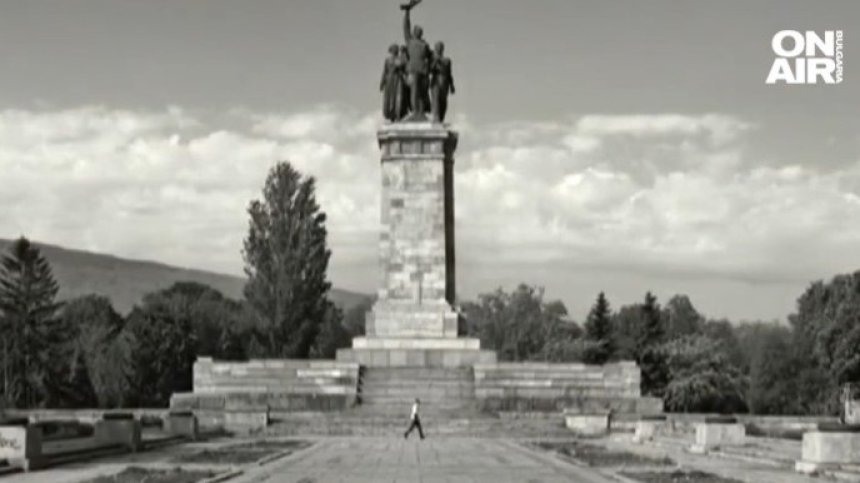Ще премахнат ли Паметника на Съветската армия от центъра на София?