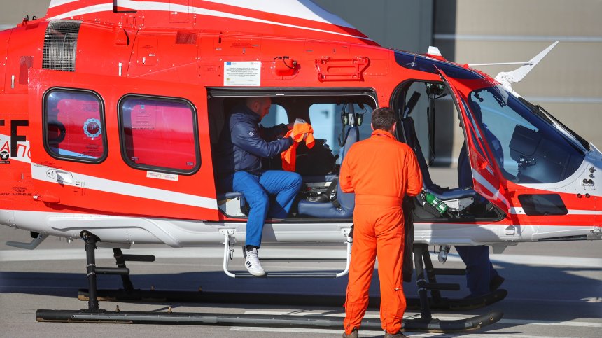 Фрактури на ребра, ключица, бял дроб има транспортираната с хеликоптер жена