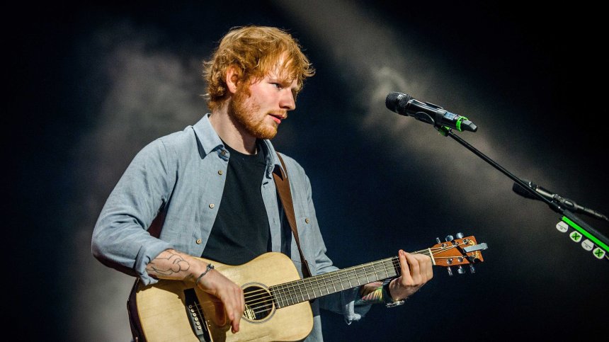 Певецът Ед Шийрън стана баща