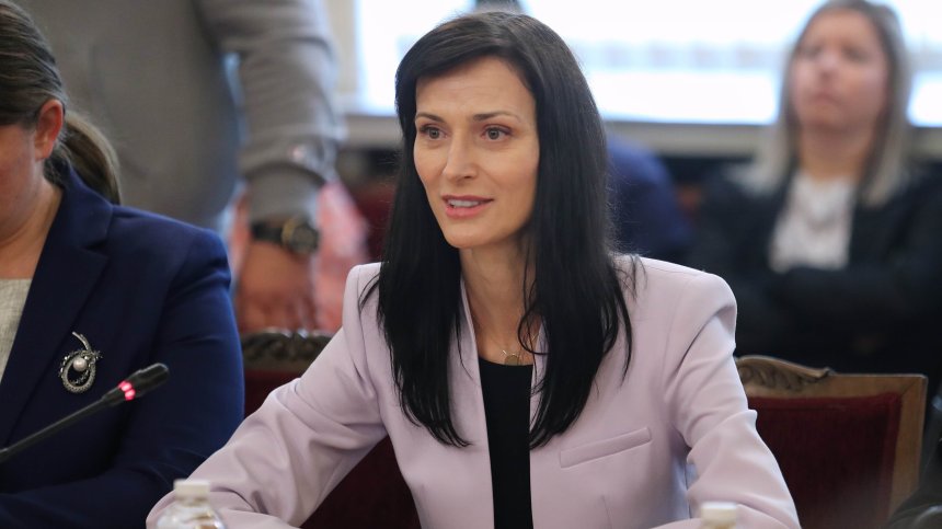 Правителството остава стабилно, Борисов и Габриел тушираха напрежението във властта