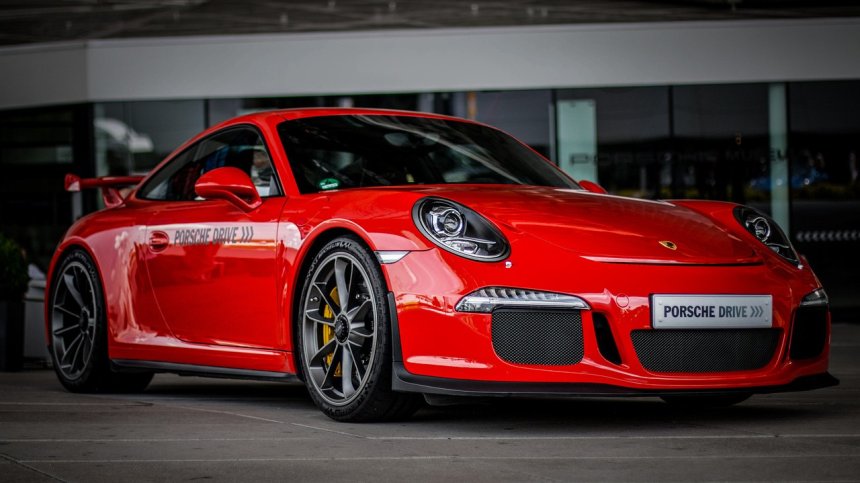 Това са най-мощните автомобили с ръчна скоростна кутия