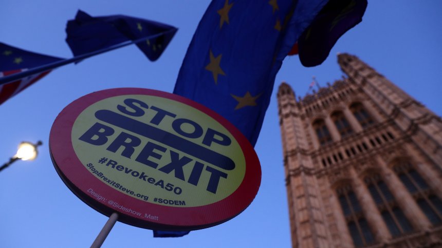 Британският парламент продължава безкрайната сага с Brexit