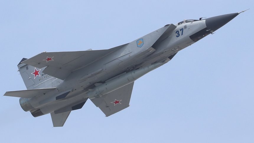 Руски Су-27 проследи над Черно море британски изтребители и разузнавателен самолет