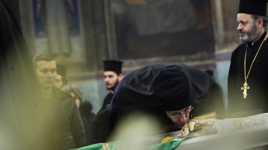 Затварят улици в София за погребението на патриарх Неофит - къде ще може да се паркира?