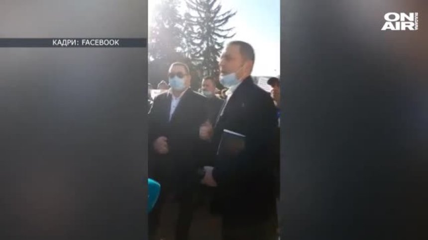 Жителите на Омуртаг излязоха на протест срещу безводието