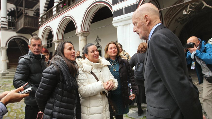 Симеон Сакскобургготски откри форума "Медии и истина" в Рилския манастир