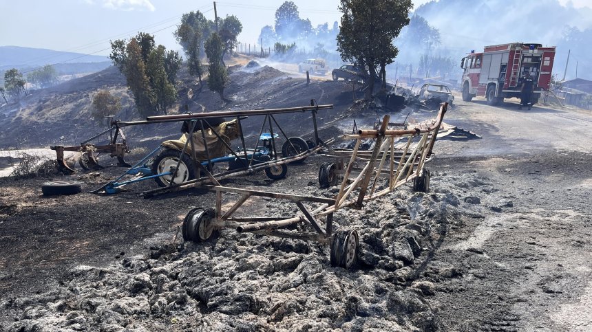 Стресирани и ядосани - евакуирани от Плоски недоволстват от работата на пожарната