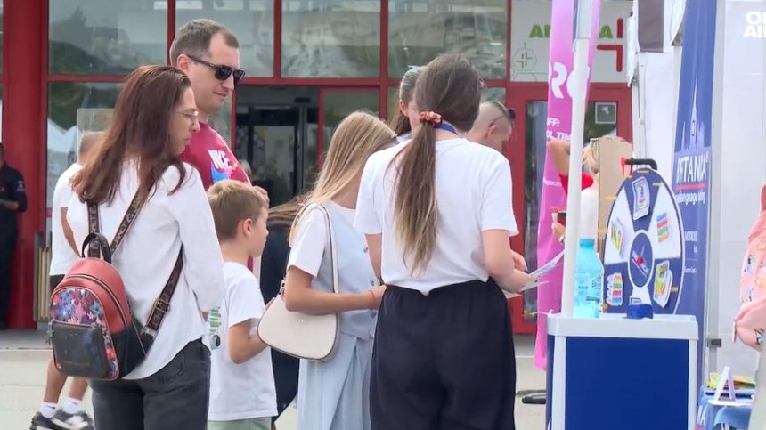 С много усмивки и игри: Day Off: School Time подготви децата и родителите за училище