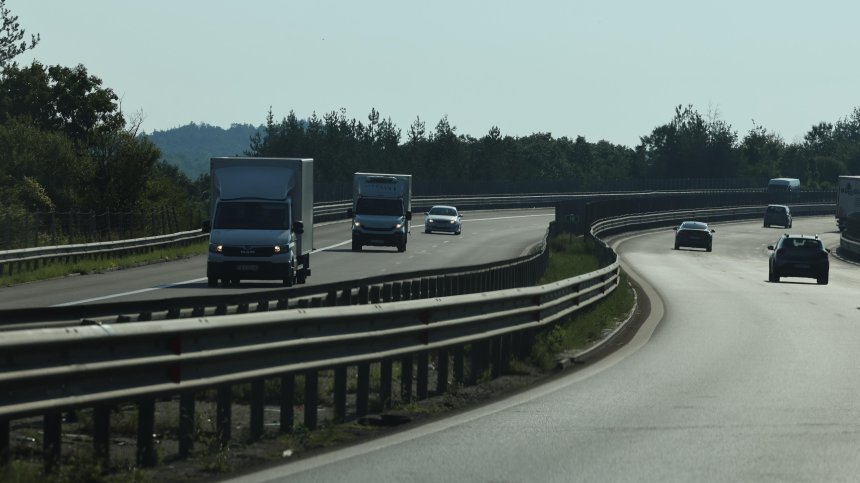 Шокиращи нарушения при мантинелите: Липсват цели елементи от съоръженията, алармира Демерджиев