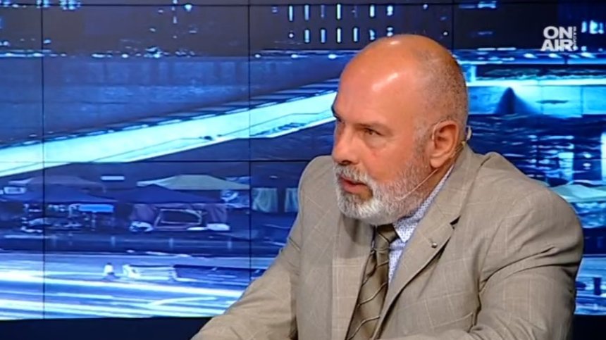 Има голяма липса на доверие между Турция и Запада