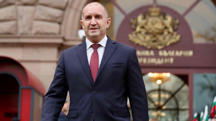 Радев: Трябва да изгоним олигархията от властта, за да се интегрираме в ЕС