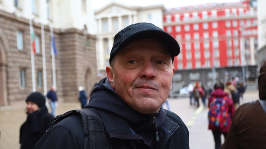 Валери Йорданов: Василев да подаде оставка или тя да му бъде искана