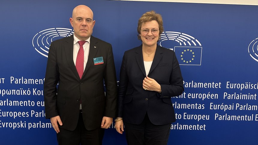 Гешев в Брюксел: Трябва да затвърдим европейските ценности сред българското общество