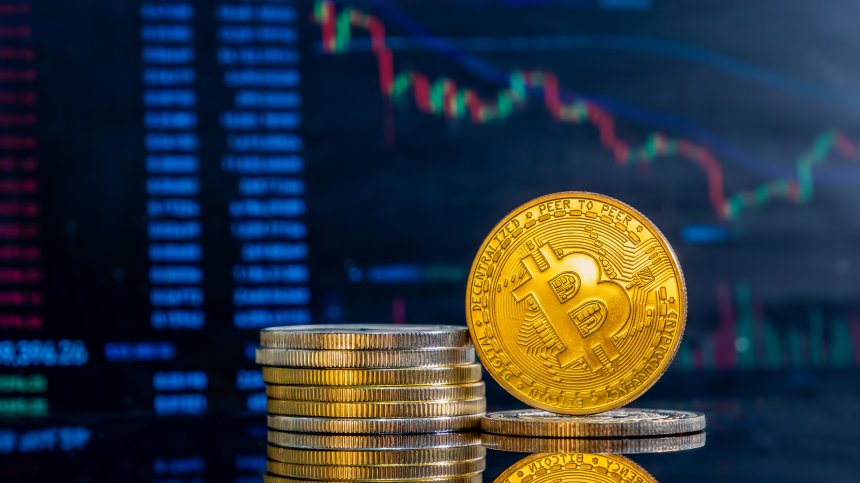 Цената на биткойна удари нов исторически връх