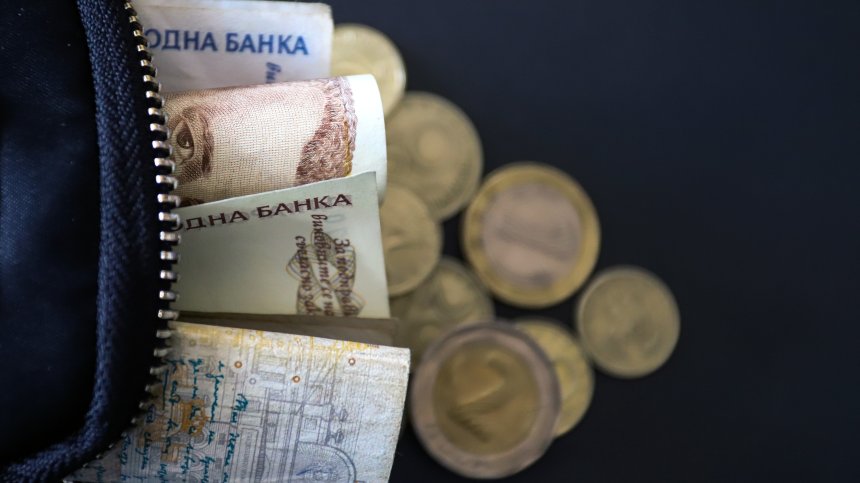 Общините: Без бюджет откъде ще дойдат парите за увеличение на минималната работна заплата?