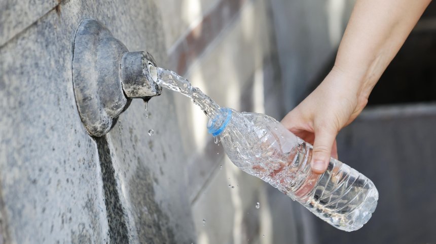 Доставиха вода за всички учебни и социални заведения в Плевен