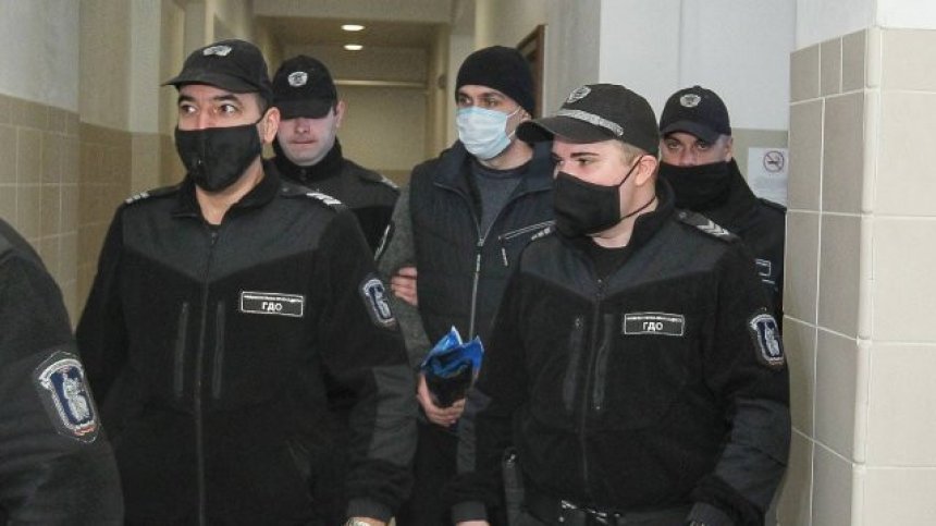 Възмездие: Викторио Александров вече излежава 30-годишната си присъда за убийството на детето и жена си