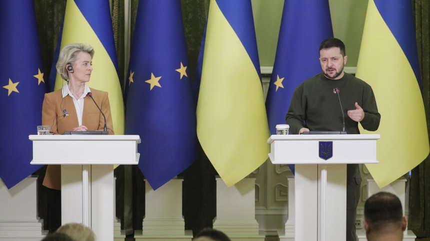 ЕС с нови санкции за годишнината от войната, Песков отрече Русия да планира нещо