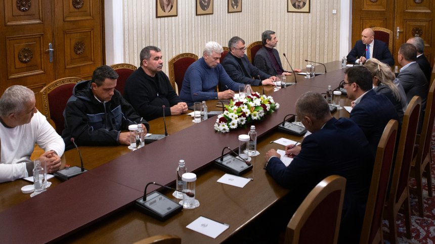 Радев: Енергетиката не трябва да бъде партизирана, трябва ясна стратегия