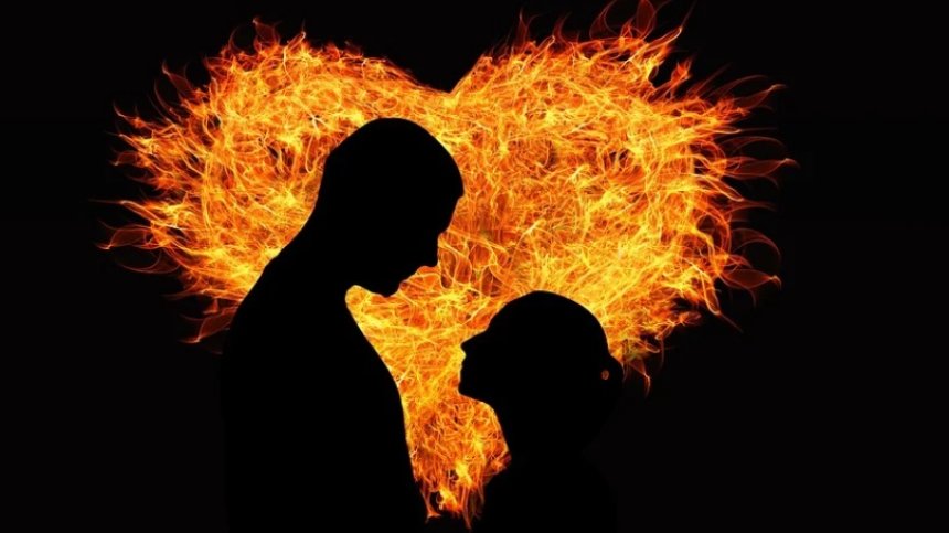 Любовен хороскоп за 18 - 24 ноември: Страсти за Овните, Водолеите ще са инициативни