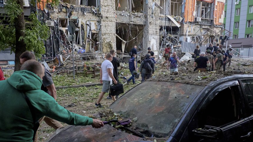 "Добър ден, ние сме от ТЦК": Украинците изпадат в ужас като чуят тези думи