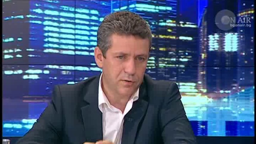 Павел Маринов: Орешарски е поел огромна тежест