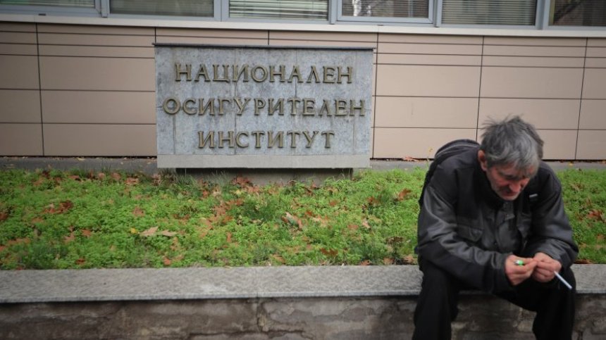 НОИ: Средният осигурителен доход за декември е 1999,08 лв.