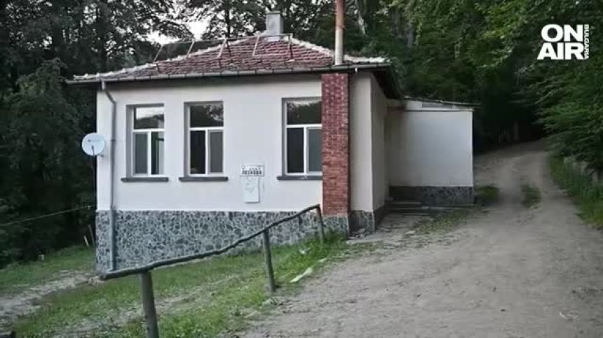 15 млади мъже пребиха хижар, задържаха трима от тях