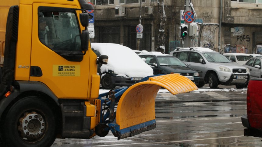 3000 машини ще чистят пътищата през зимата