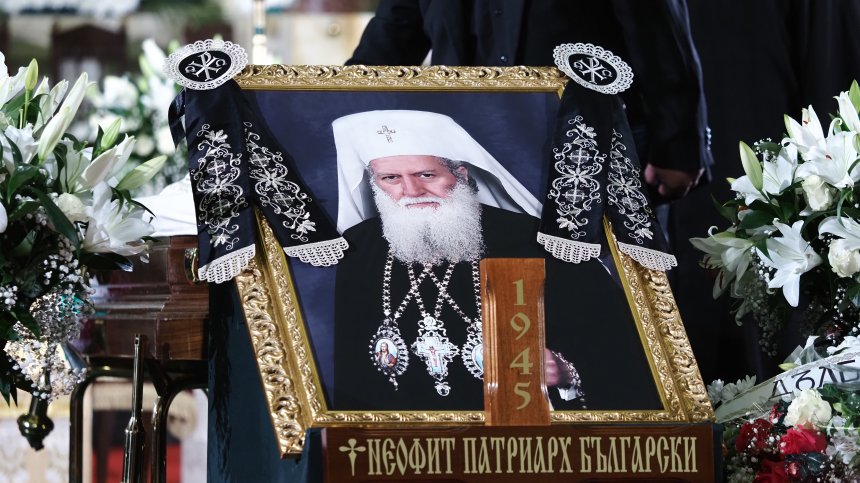 Украинският митрополит Епифаний пристигна за опелото на патриарх Неофит
