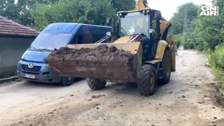 Десетки семейства не могат да се върнат в домовете си в Горна и Долна Оряховица