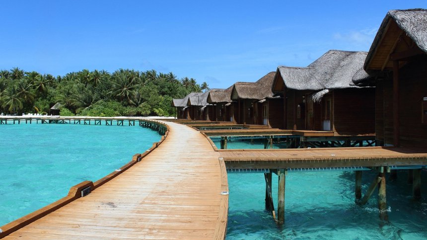 Малдивите налагат строги забрани за пушене за родените след 2007 г.