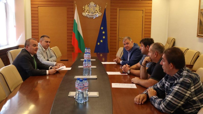 МЗХ слага таван на заплатите на шефовете в държавните гори