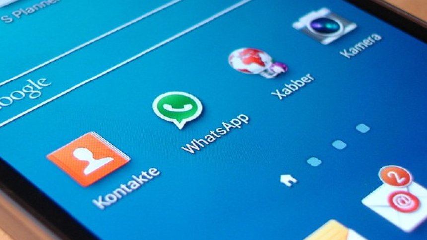 WhatsApp залага на QR код и на анимирани стикери