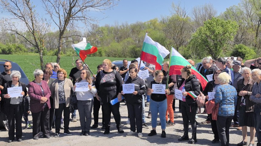 Пътят между Ямбол и Средец предлага незабавно вкарване на колата в сервиз