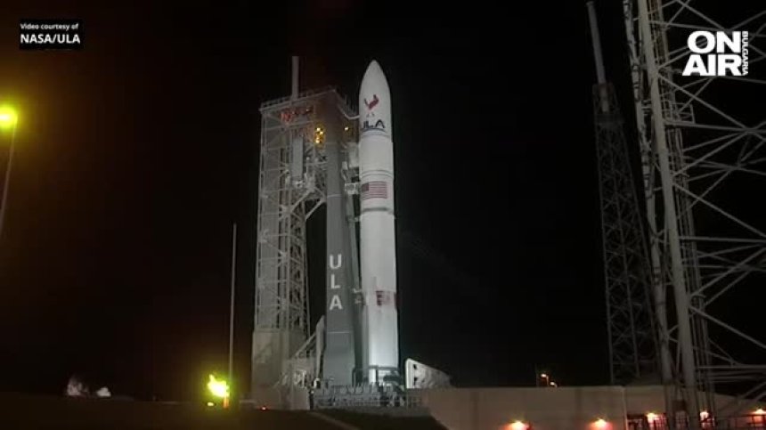 "Перегрин 1" пътува към Луната - вижте какво има на борда му