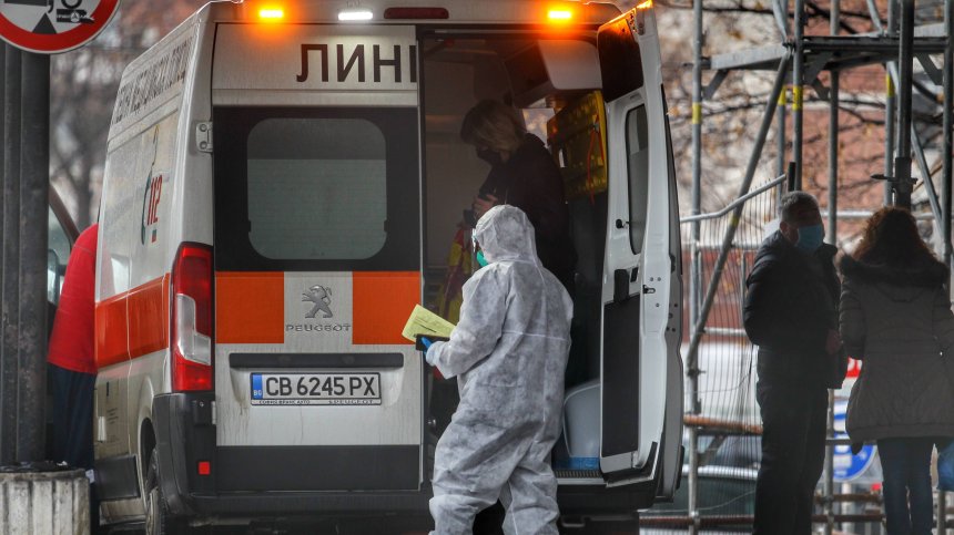 Мъж на 29 г. е сред починалите с Ковид-19 у нас