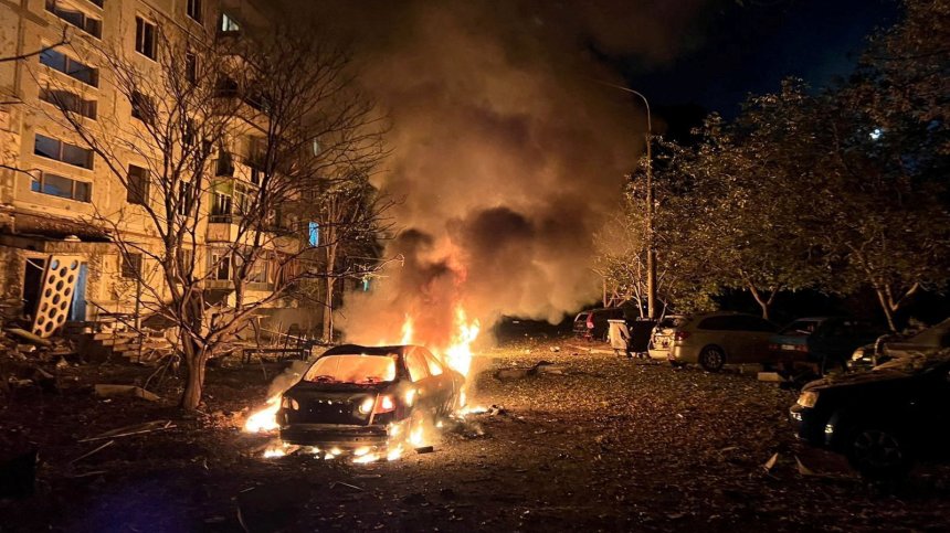 Въздушна тревога в цяла Украйна: Жертва в Запорожие и ранени на жп гара