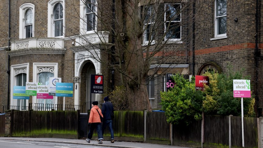 Убийствените цени на наемите в Лондон отказват много хора