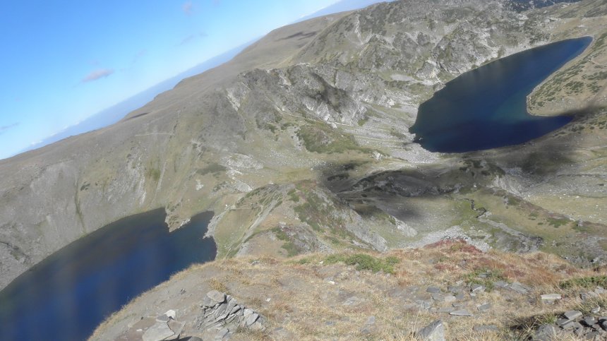 Потребители възмутени от туристите, изкъпали се в "Бъбрека": Нагли и дрогирани