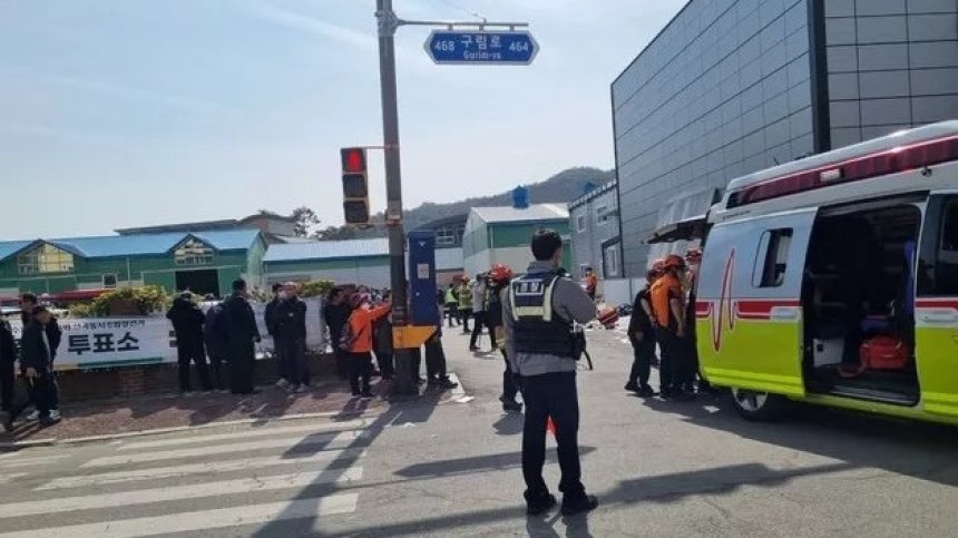 Трагедия в Южна Корея: Камион се вряза в хора пред магазин, има загинали