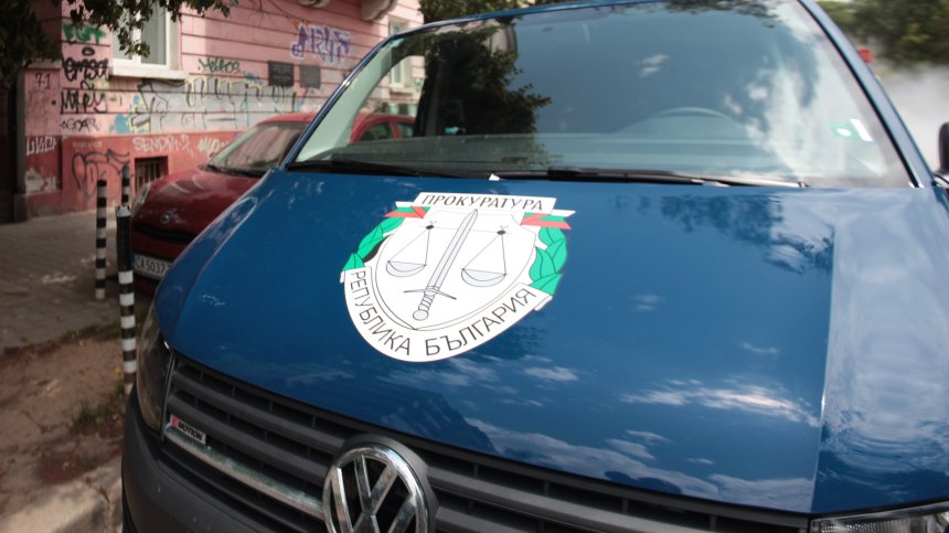 Искат постоянен арест за трима от схемата за получаване на виза в Разград