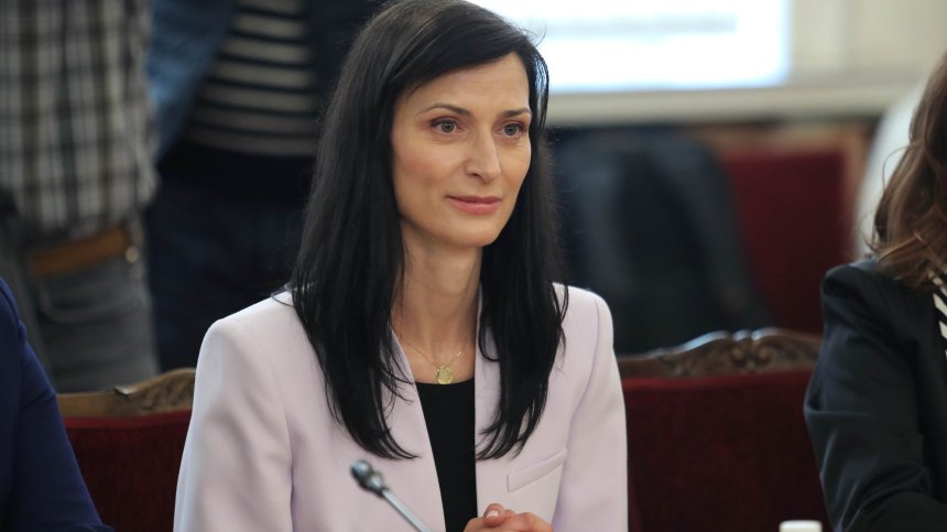 Мария Габриел ще предложи експертно правителство за срок от една година