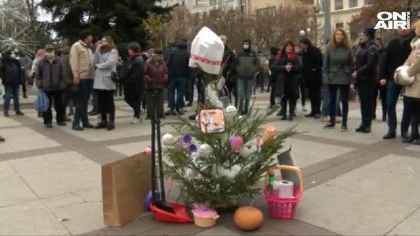 Ресторантьори и търговци на протест, искат ефективна подкрепа