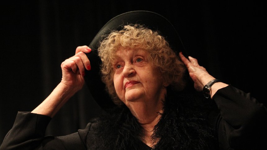 Появи се неизвестен шарж на Татяна Лолова