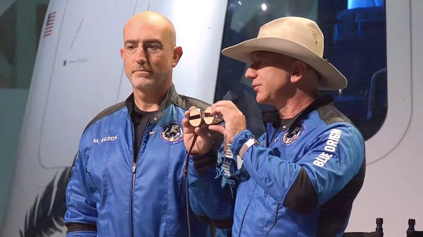 Безос съди НАСА, защото предпочели ЅрасеХ на Мъск пред Вluе Оrіgіn